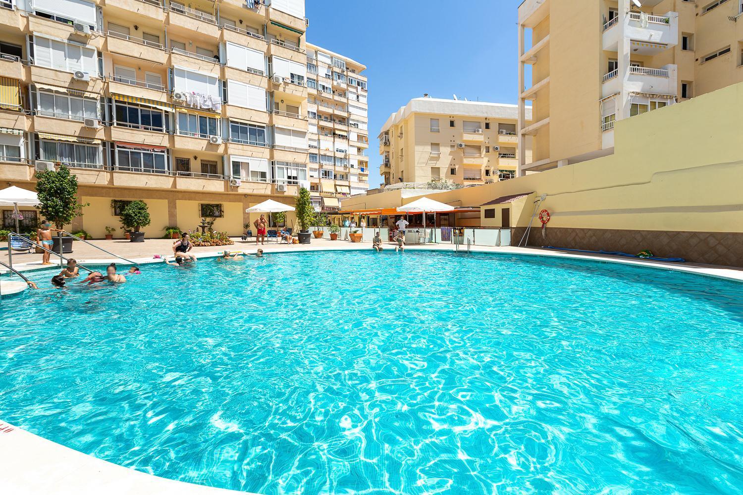 Ver1 - Terraza - 1 Dorm - Wifi - Centro A 100 Metros - Playa A 600 Metros Torremolinos Exterior photo