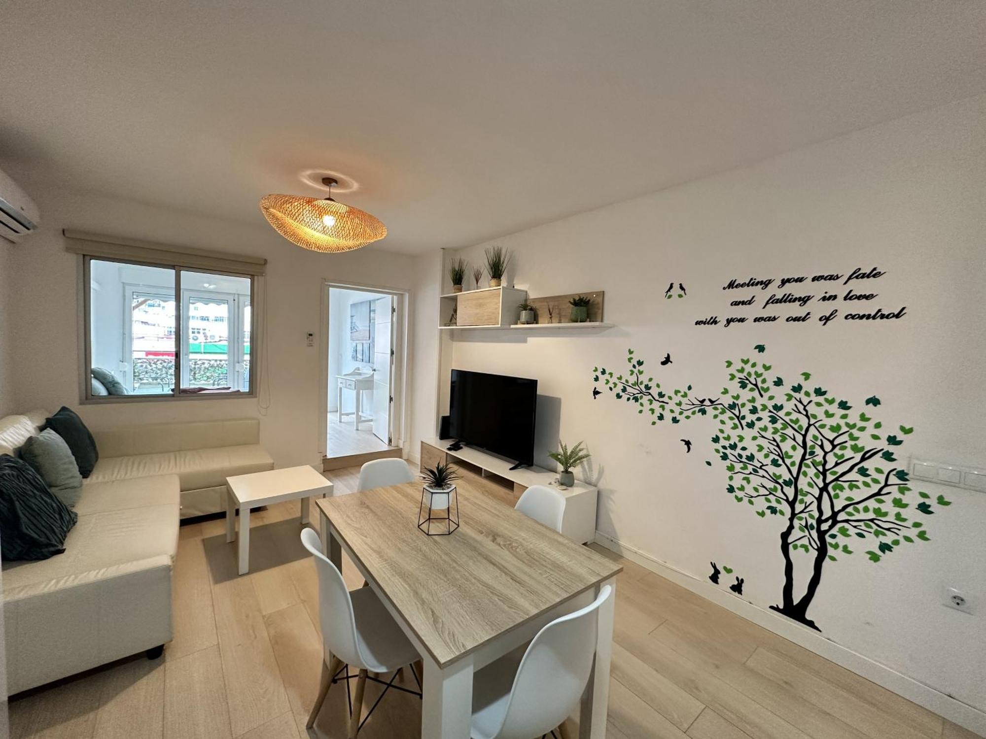 Ver1 - Terraza - 1 Dorm - Wifi - Centro A 100 Metros - Playa A 600 Metros Torremolinos Exterior photo