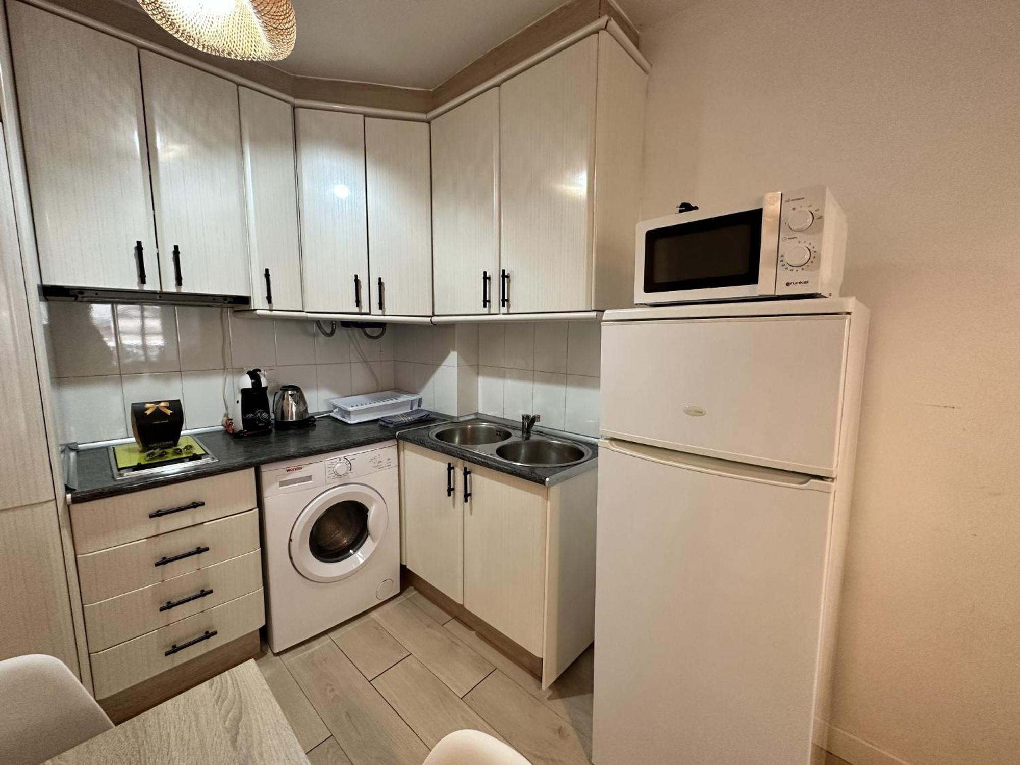 Ver1 - Terraza - 1 Dorm - Wifi - Centro A 100 Metros - Playa A 600 Metros Torremolinos Exterior photo